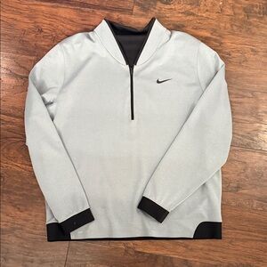 Nike Men’s Light Gray Quarter-Zip Shirt Jacket